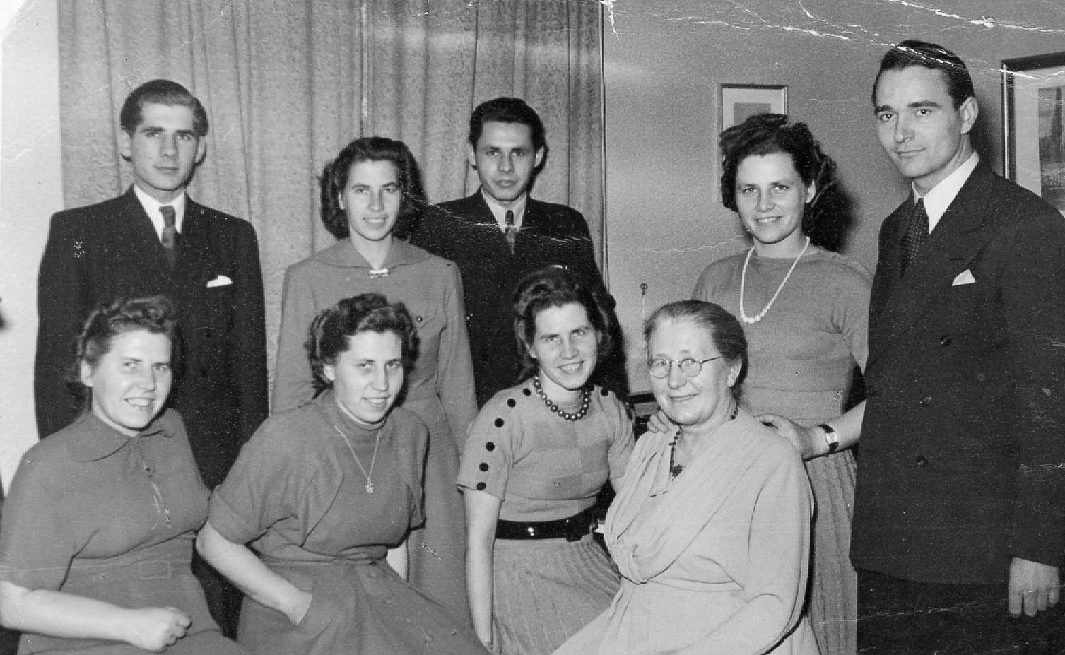 Bitten von NSOpfergruppe werden ignoriert Jehovas Zeugen